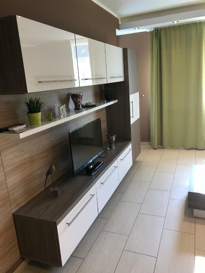 Apartamento Platina Apartman Sárvár Exterior foto