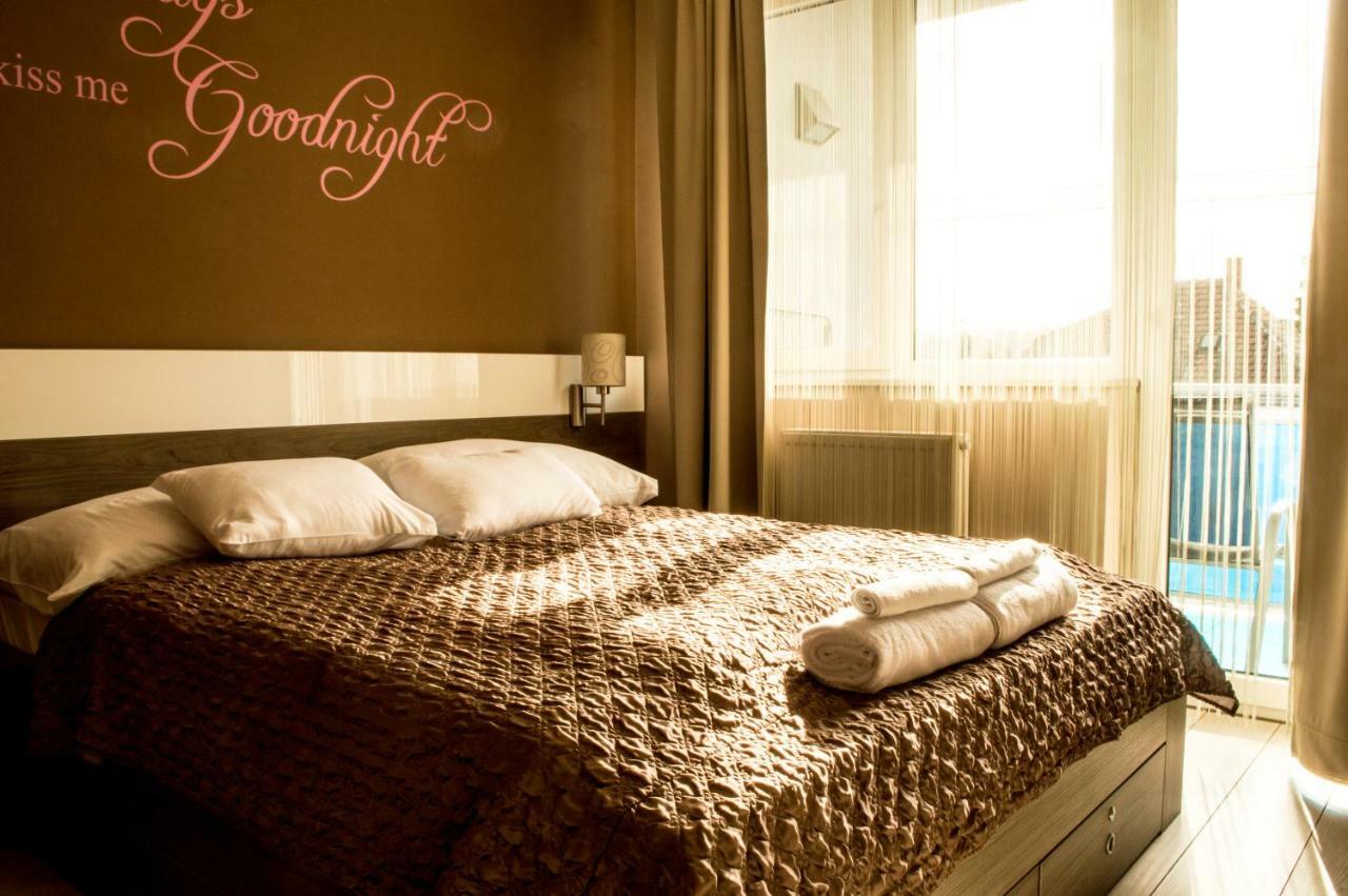 Apartamento Platina Apartman Sárvár Exterior foto